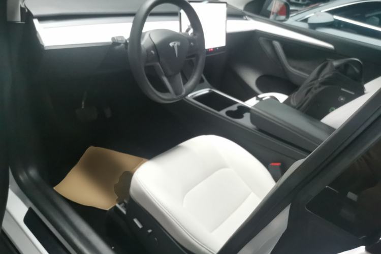 Used Tesla Model Y 2021 Standard Range Rear-Wheel Drive Version