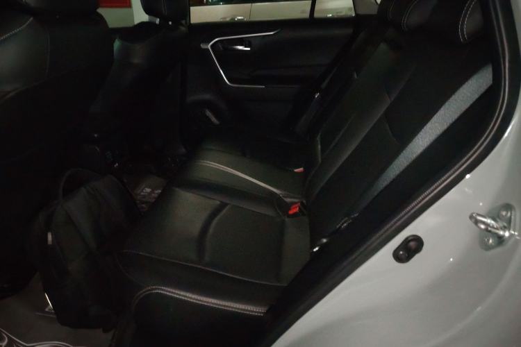 Used Toyota RAV4 2022 2.0L CVT Two-Wheel Drive Fashion Edition
