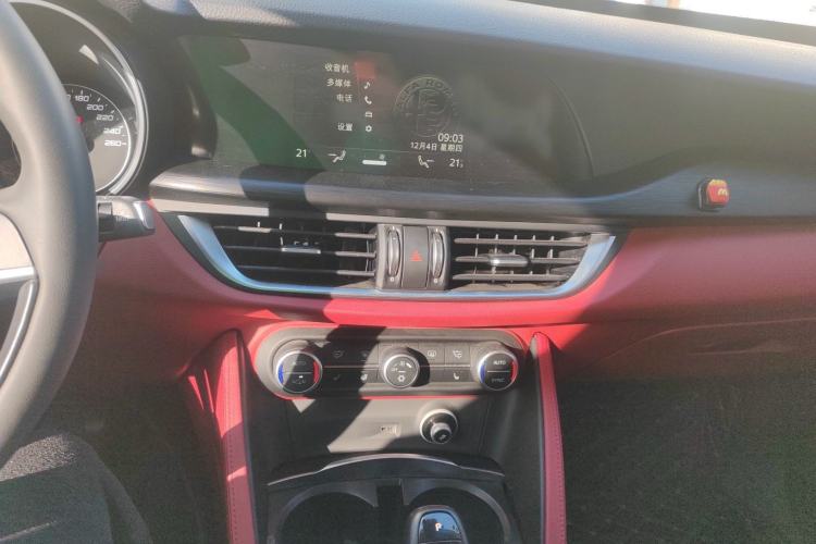 Used Alfa Romeo Stelvio 2017 2.0T 200HP Luxury Edition
