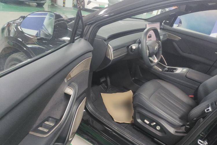 Used ONVO L60 2024 60 kWh Rear-Drive Version