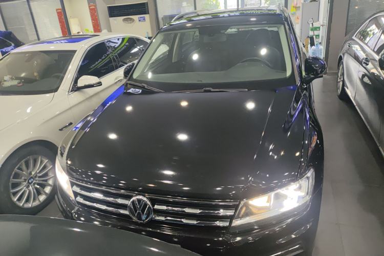 Used Volkswagen Tiguan L 2019 Updated Version 330TSI Automatic Two-Wheel Drive Panoramic Comfort Edition China VI Standard
