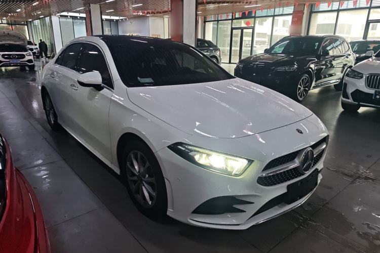 Used Mercedes-Benz A-Class 2022 Restyled A 200 L Sport Sedan Fashion Version
