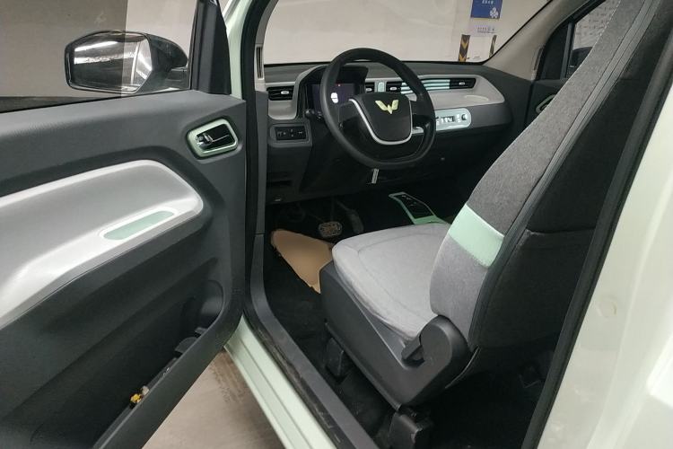 Used Wuling Hongguang MINIEV 2021 Macaron Fashion Model Lithium Iron Phosphate