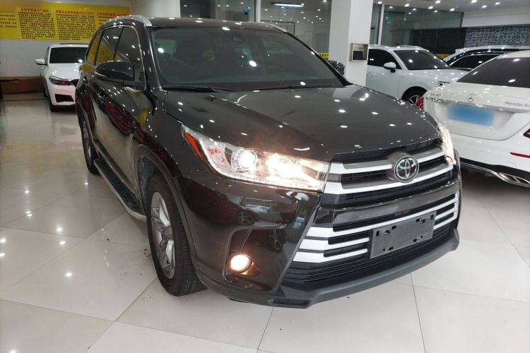 Used Toyota Highlander 2018 2.0T Four-Wheel Drive Luxury Version 7 Seats China VI Standard
