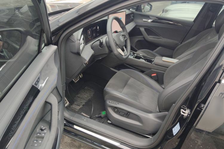 Used Volkswagen Tiguan L 2024 PRO 380TSI Four-Wheel Drive R-Line Prestige Edition
