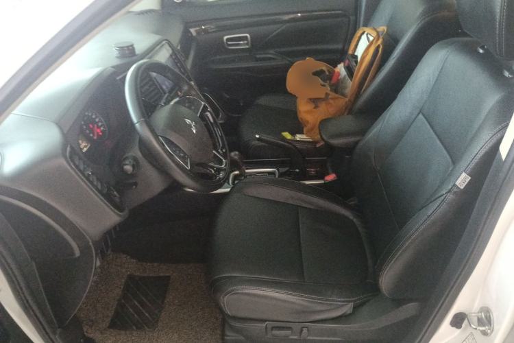 Used Mitsubishi Outlander 2018 2.0L Two-Wheel Drive Glory Edition 5 Seats
