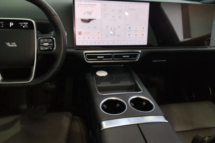 Used Li Auto L8 2023 Pro Model
