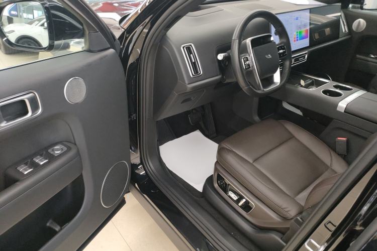 Used Li Auto L9 2022 Max model
