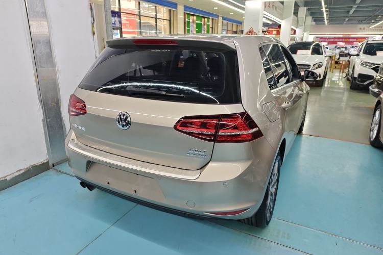 Used Volkswagen Golf 2017 230TSI Automatic Luxury Million-Vehicle Commemorative Edition
