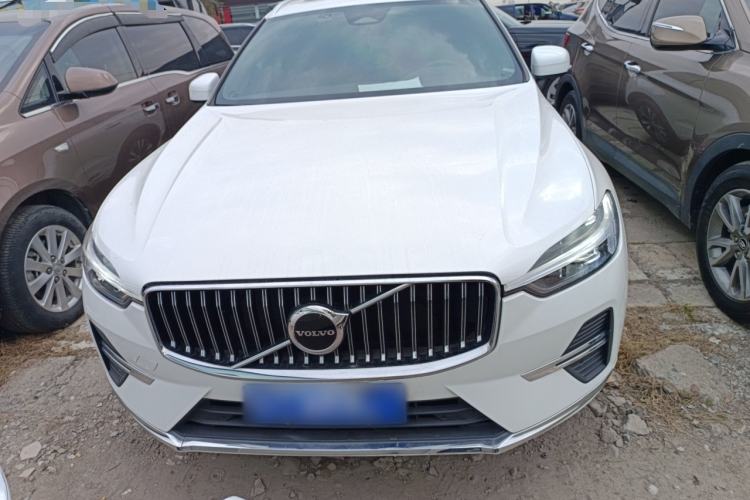 Used Volvo XC60 2022 B5 4x4 Zhiyi Luxury Edition
