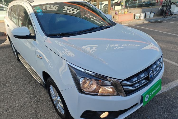 Used Venucia T70 2016 2.0L CVT Smart Choice Edition
