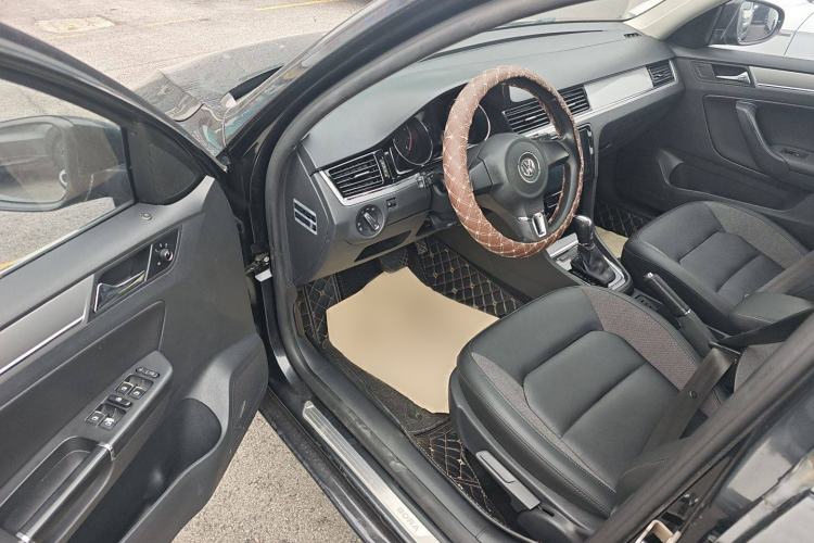 Used Volkswagen Bora 2014 1.6L Automatic Comfort Model
