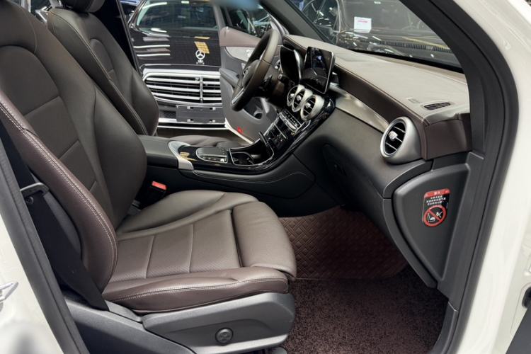 Used Mercedes-Benz GLC 2020 Facelifted GLC 260 L 4MATIC Dynamic Edition
