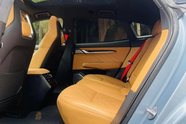 Used Zeekr 001 2022 Ultra-Long Range Dual-Motor YOU Version
