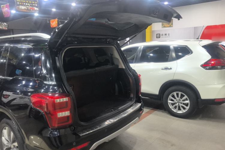 Used GAC Trumpchi GS8 2017 320T Two-Wheel Drive Luxury Smart Connectivity Version (7 Seats)
