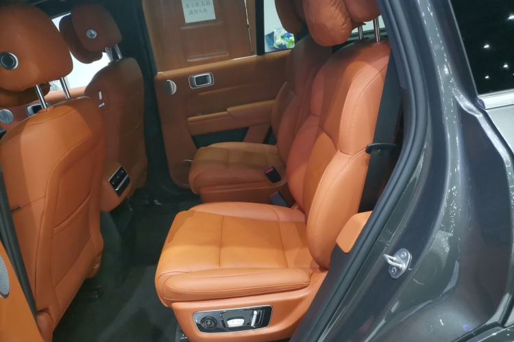 Used Li Auto L8 2023 Pro Model
