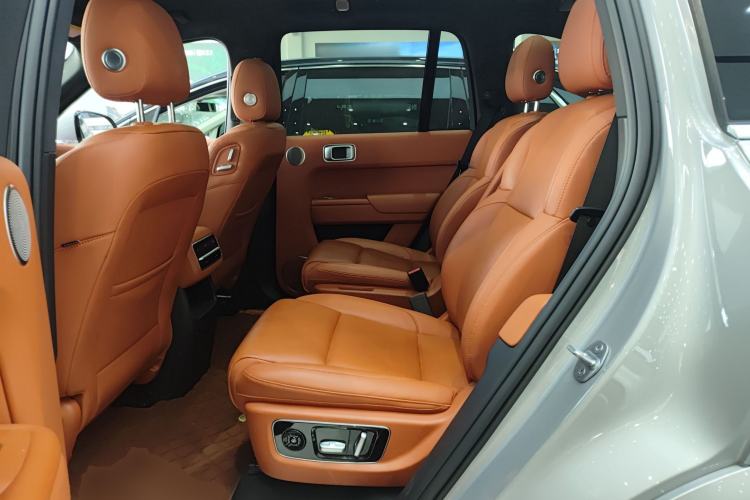 Used Li Auto L8 2023 Pro Model
