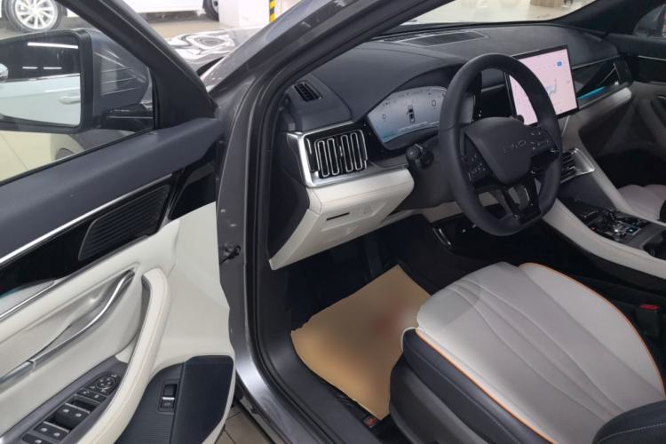 Used BYD Song PLUS New Energy 2023 Champion Edition EV 520KM Prestige Model
