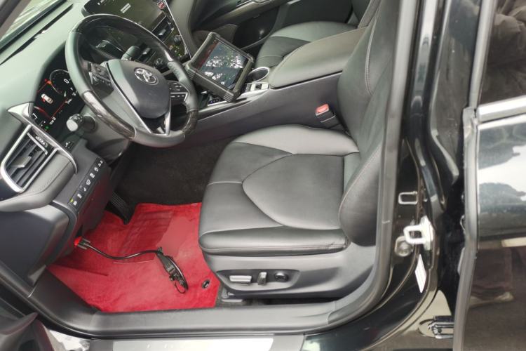 Used Toyota Camry 2021 2.5G Luxury Edition
