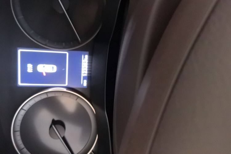 Used Lexus ES 2015 300h Comfort Edition
