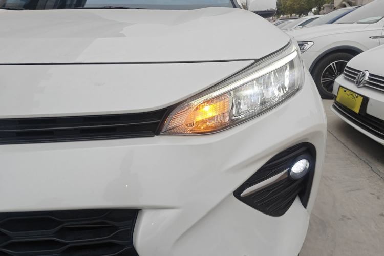 Used Toyota Wildlander 2022 Updated Version 2.0L CVT Two-Wheel Drive Leading Edition
