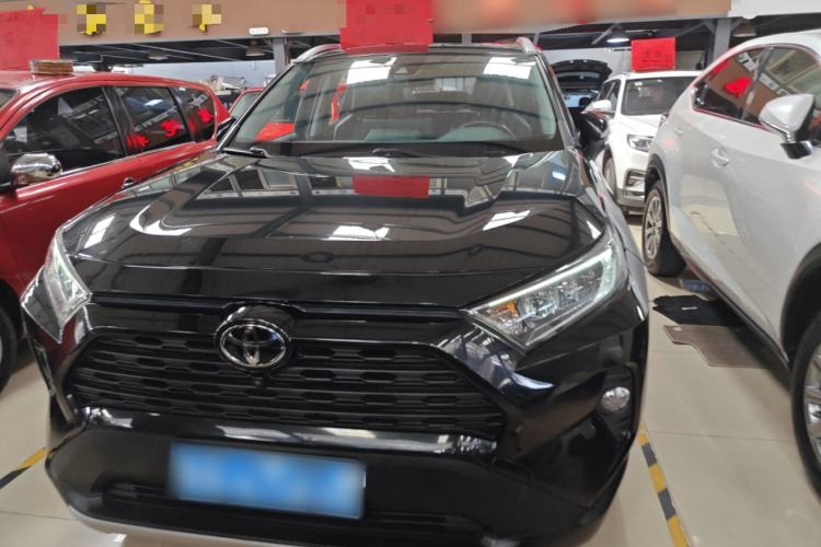 Used Toyota RAV4 2020 2.0L CVT Two-Wheel Drive Fashion PLUS Edition
