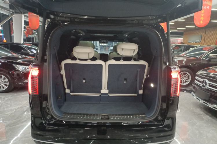 Used Zeekr 009 2024 Six-Seat Executive Version 4WD 108 kWh