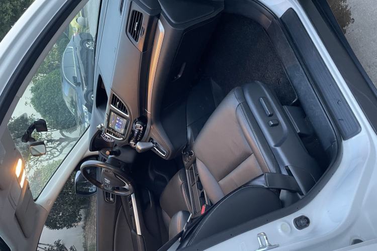 Used Honda CR-V 2015 2.4L two-wheel drive luxury version
