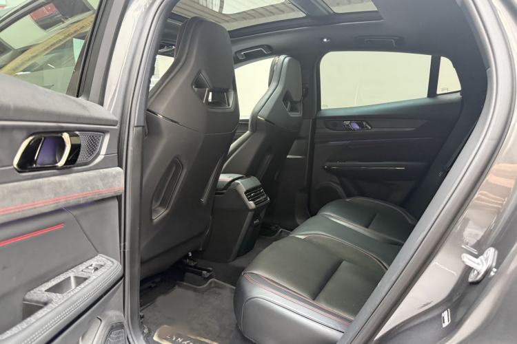 Used Lynk & Co 05 2023 2.0TD Four-Wheel Drive HypeHalo
