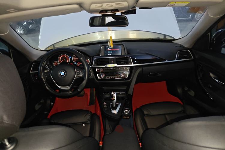 Used BMW 3 Series GT 2018 320i Sport Edition
