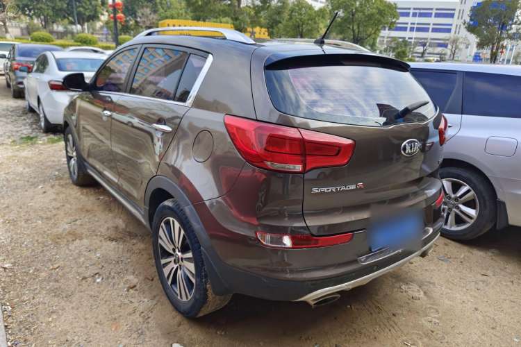 Used Kia Sportage R 2015 2.0L Automatic Two-Wheel Drive DLX Model
