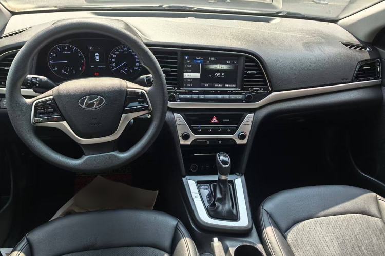 Used Hyundai Elantra 2016 1.6L Automatic ZhiXuan – Elite Version
