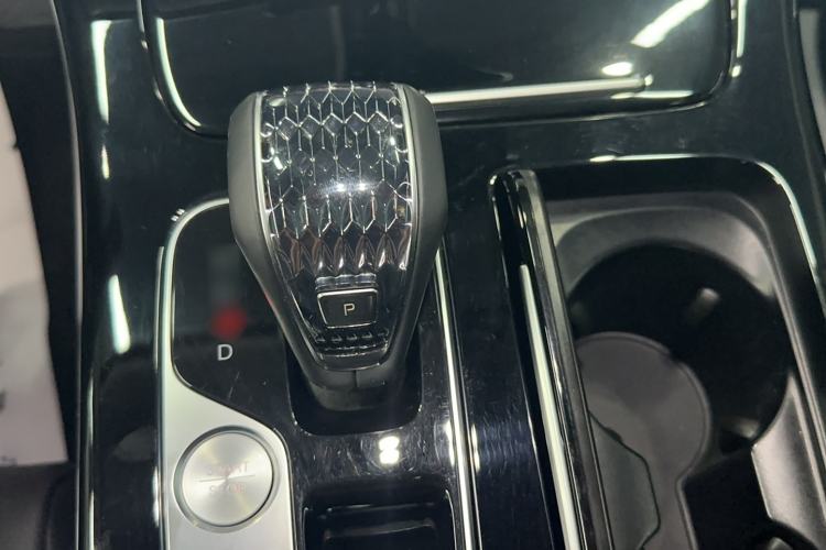 Used GAC Trumpchi M8 2024 Master Series 400T Prestige Edition
