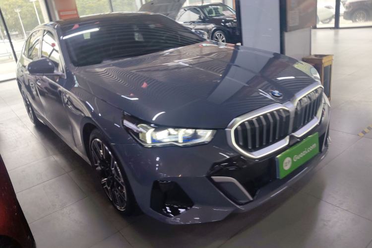 Used BMW 5 Series 2024 530Li Luxury Edition M Sport Package