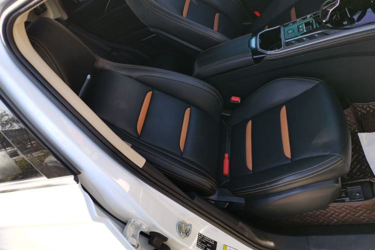 Used Bestune T77 2019 230 TID Automatic Prestige Version China VI