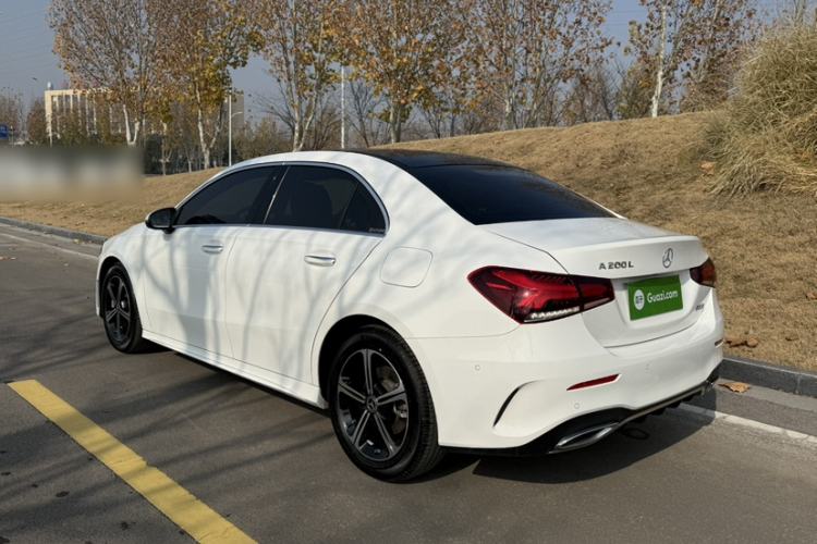 Used Mercedes-Benz A-Class 2022 Revised Version A 200 L Sport Sedan Fashionable Style
