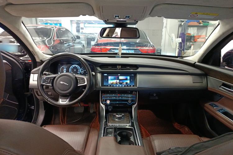 Used Jaguar XFL 2018 XFL 2.0T 250 PS Luxury Edition