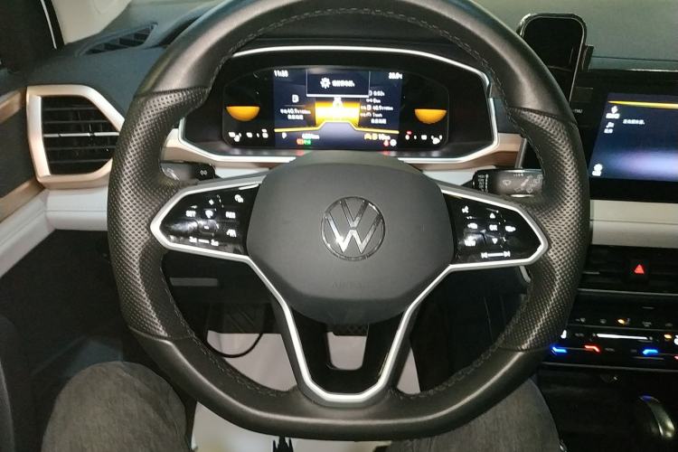 Used Volkswagen Tharu 2023 300TSI Two-Wheel-Drive Moonlight Edition
