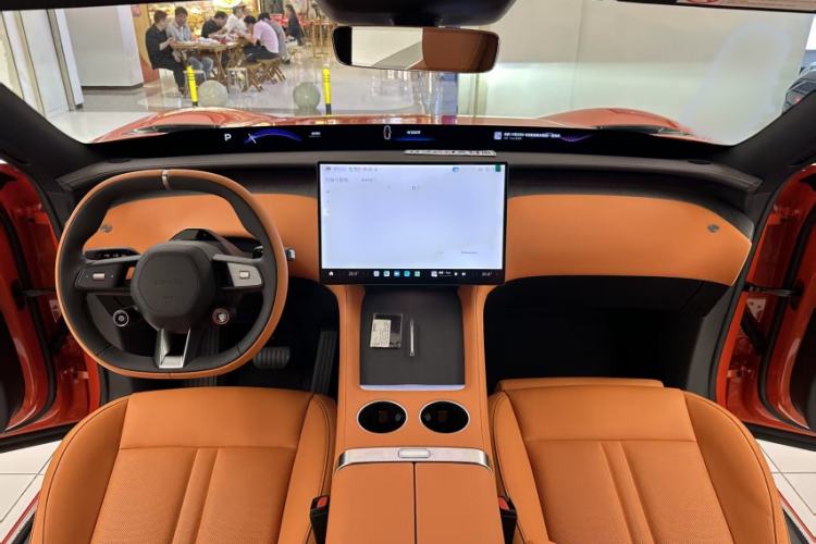 Used  YU7 2025 Ultra-Long Range All-Wheel Drive Pro Version
