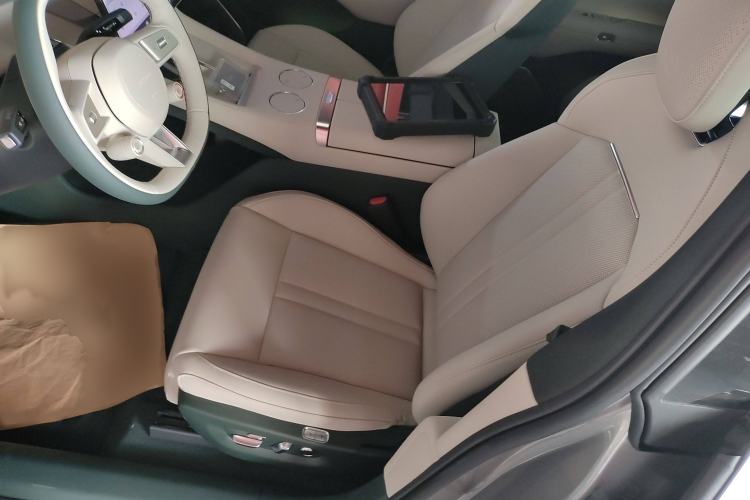 Used  YU7 2025 Ultra-Long Range Rear-Wheel Drive Version
