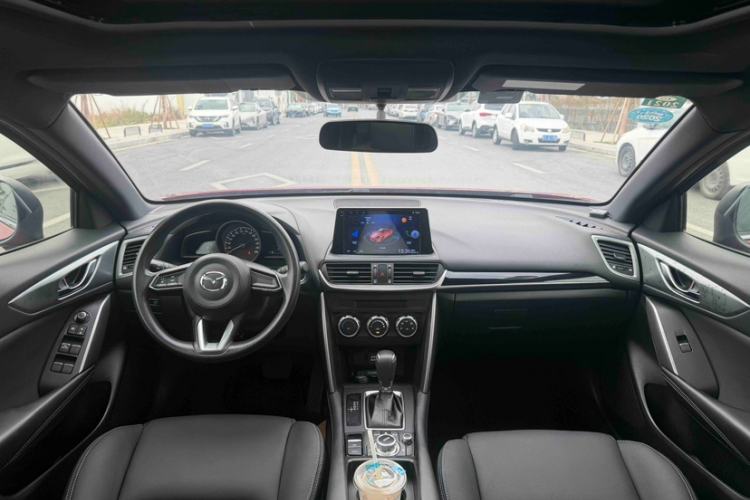 Used Mazda CX-4 2018 2.0L Automatic Two-Wheel Drive Blue Sky Dynamic Version China V Standard