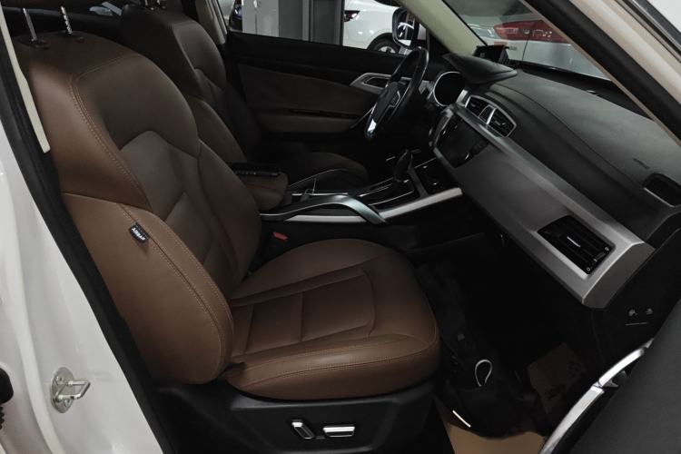 Used Geely Auto Emgrand X7 Sport 2016 1.8TD Automatic ZhiZun Version
