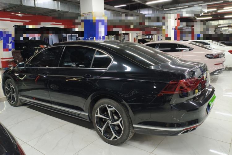 Used Volkswagen Magotan 2023 2 Million Units Commemorative Edition 330TSI DSG Luxury Version
