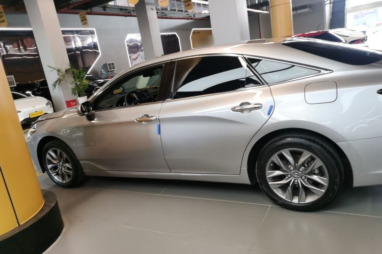 Used Toyota Avalon 2021 2.5L Luxury Edition
