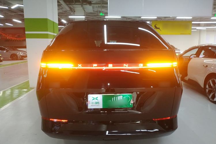 Used XPeng X9 2024 702 Ultra-Long Range Max
