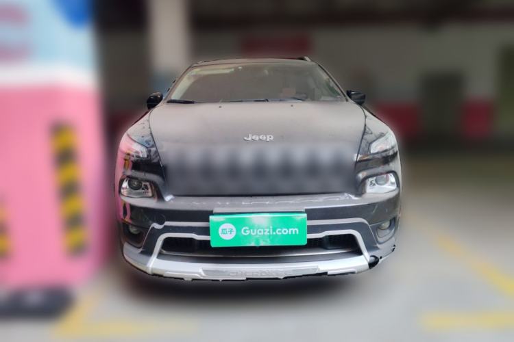 Used  Cherokee 2017 2.0L Superior Edition