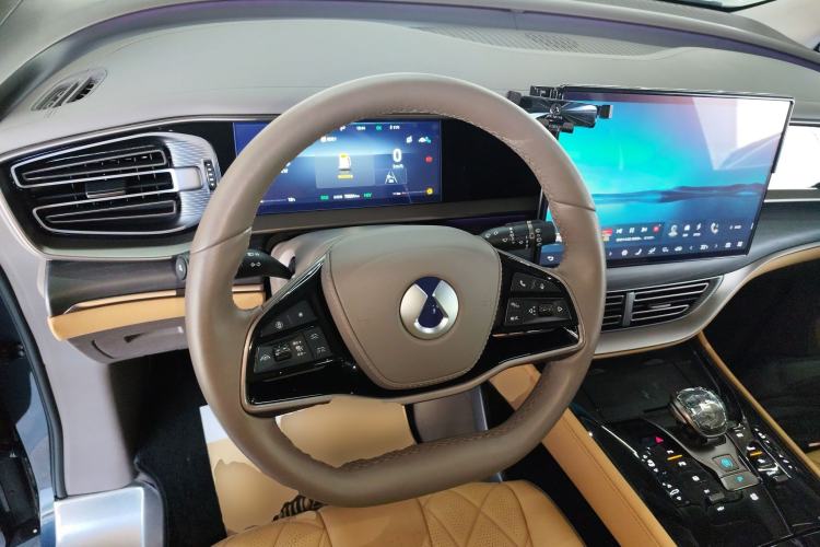 Used Denza D9 2022 DM-i 970 Four-Wheel Drive Flagship Model