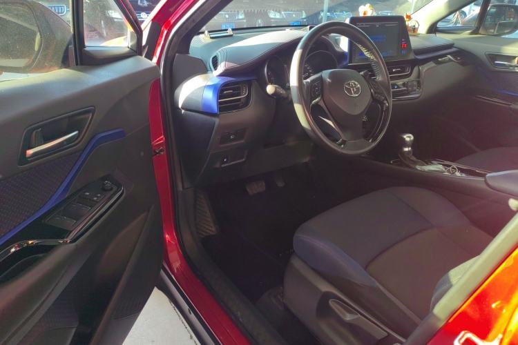 Used Toyota C-HR 2018 2.0L Luxury Edition China V Standard
