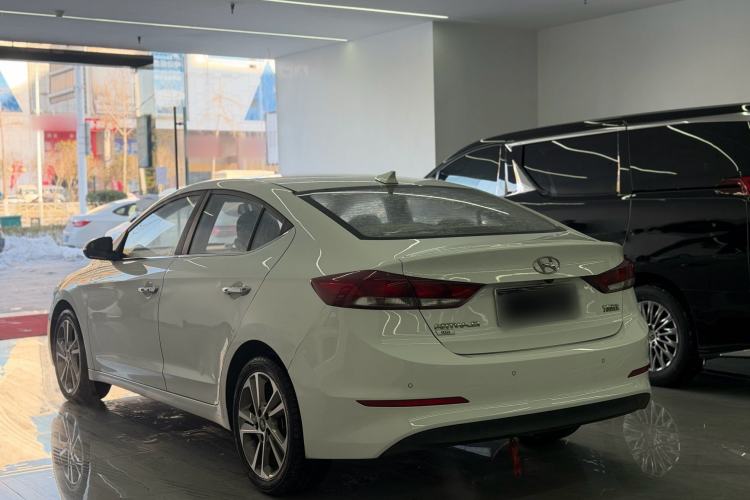 Used Hyundai Elantra 2016 1.6L Automatic ZhiXuan – Elite Version