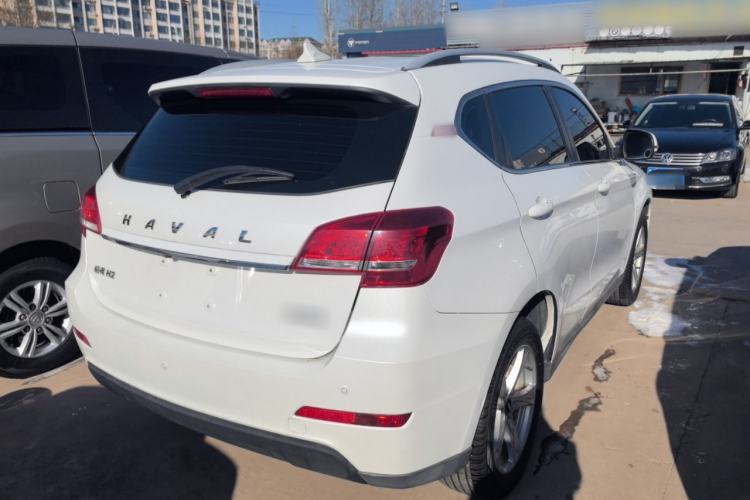 Used Haval H2 2018 Chuanxiang Edition Red Badge 1.5T Dual-Clutch Two-Wheel Drive Fashionable Model
